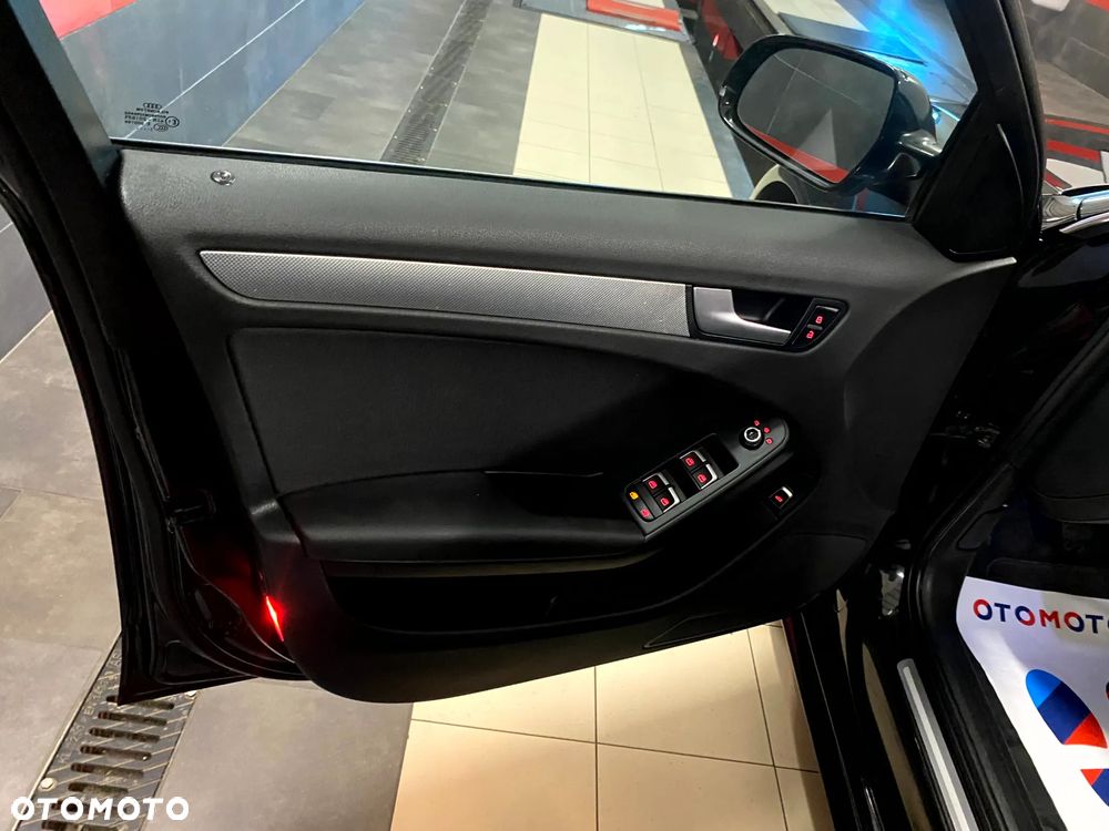 Audi A4 Limousine 1.8 TFSI quattro S line Sportpaket - 15