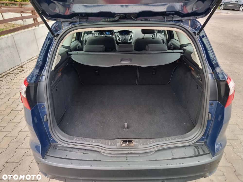 Ford Focus 1.6 TDCi DPF SYNC Edition - 9