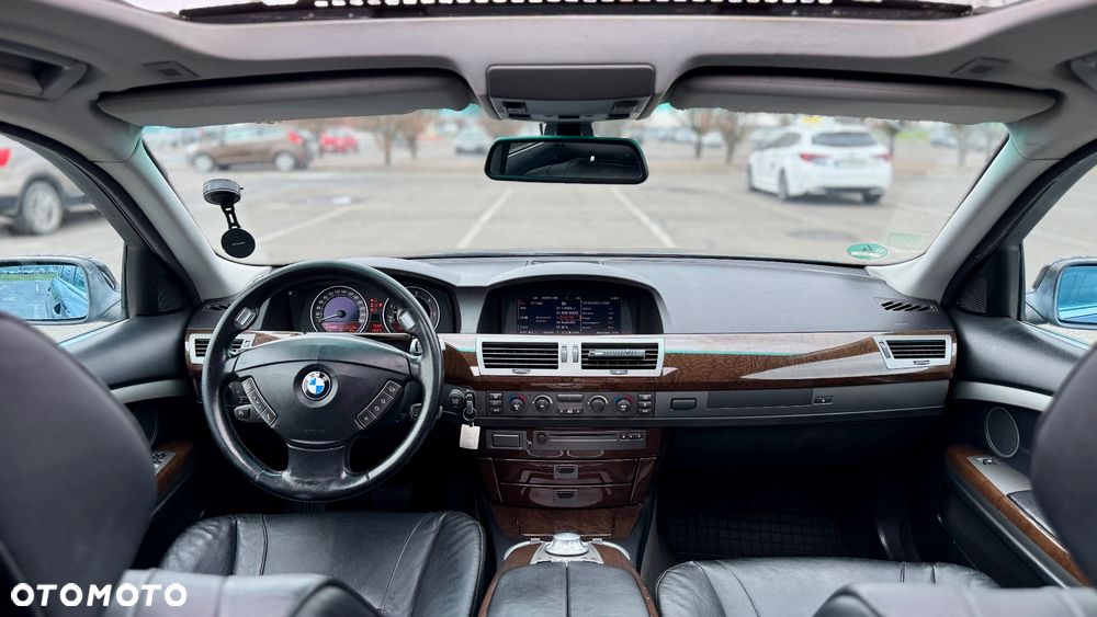 BMW Seria 7 - 18