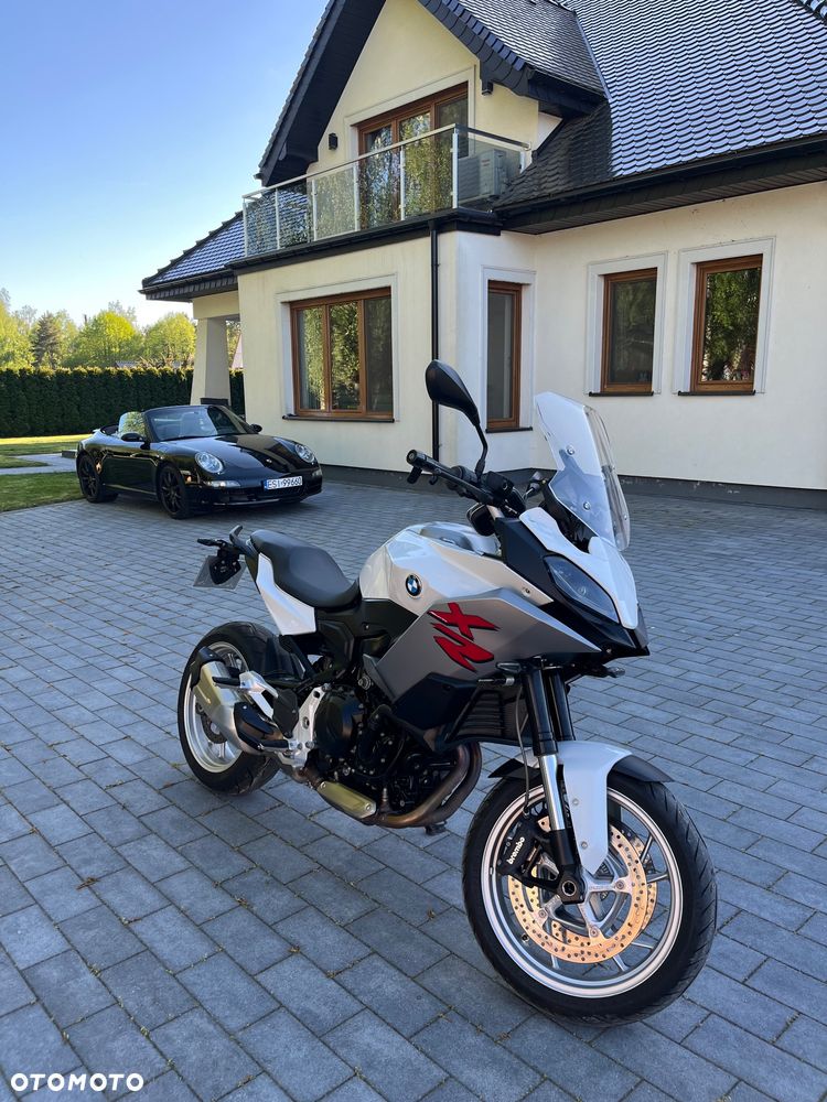 BMW XR - 1