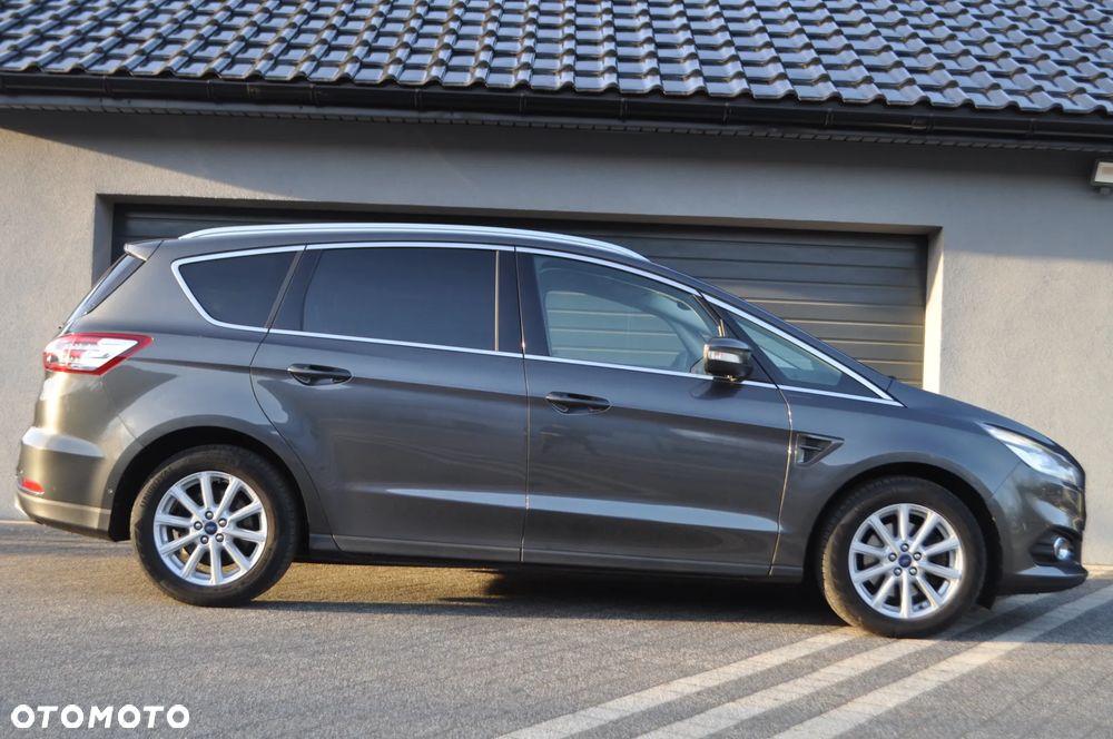 Ford S-Max - 38