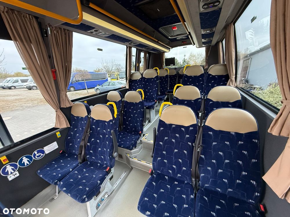 Iveco Rosero First - 12