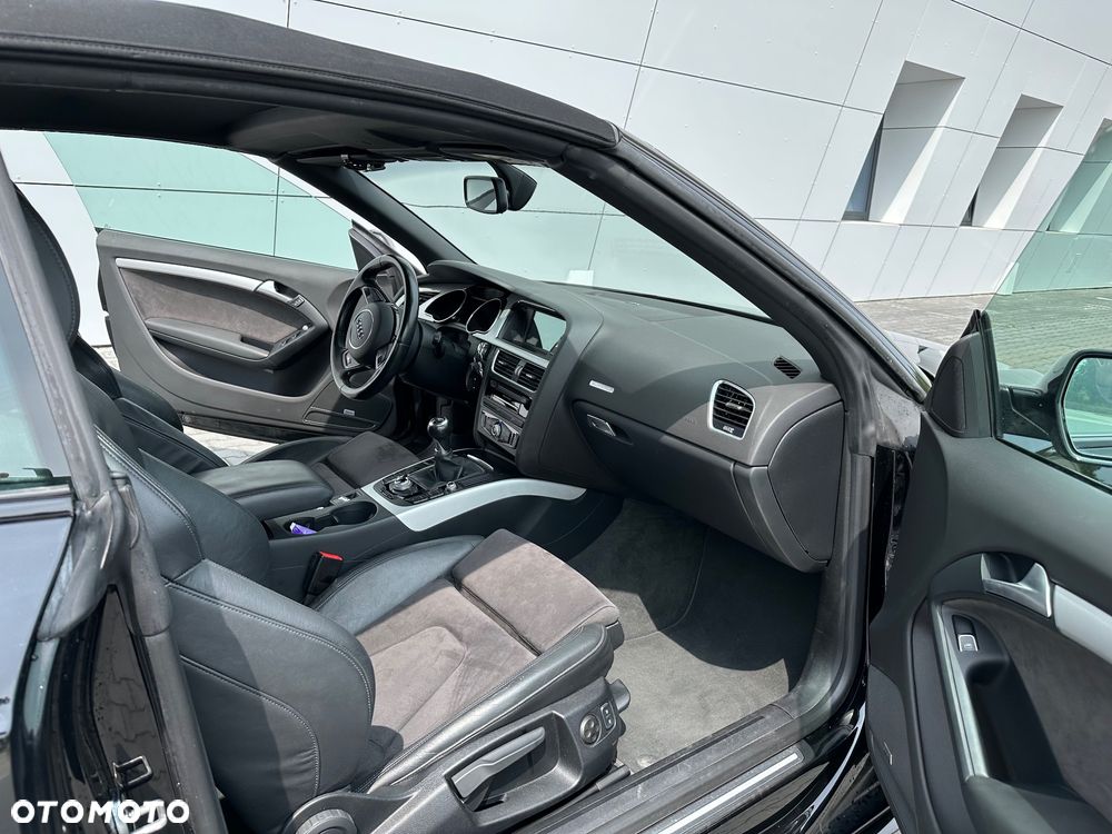 Audi A5 Cabrio 2.0 TDI DPF (clean diesel) - 2