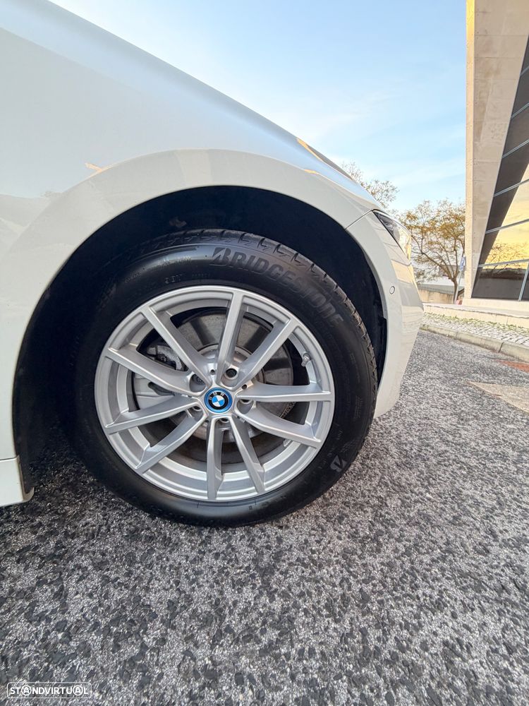 BMW 330 e iPerformance Line Sport - 9