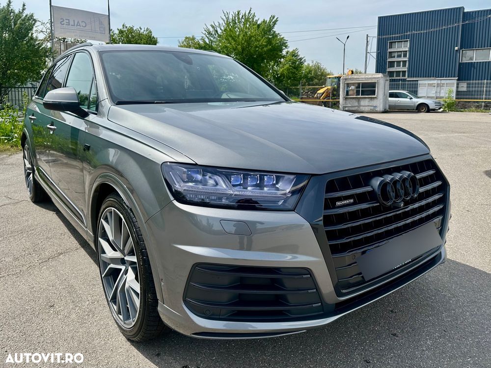 Audi Q7 - 1