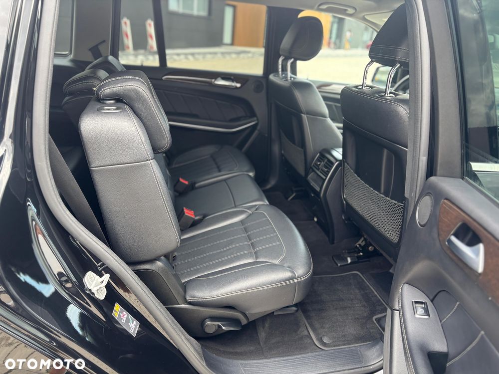 Mercedes-Benz GL - 14