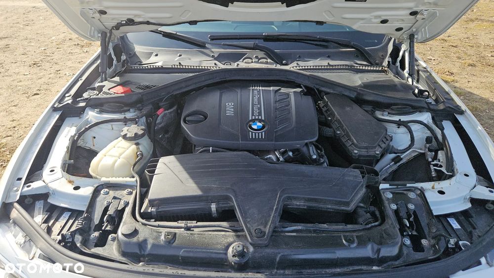 BMW Seria 3 318d Modern Line - 31