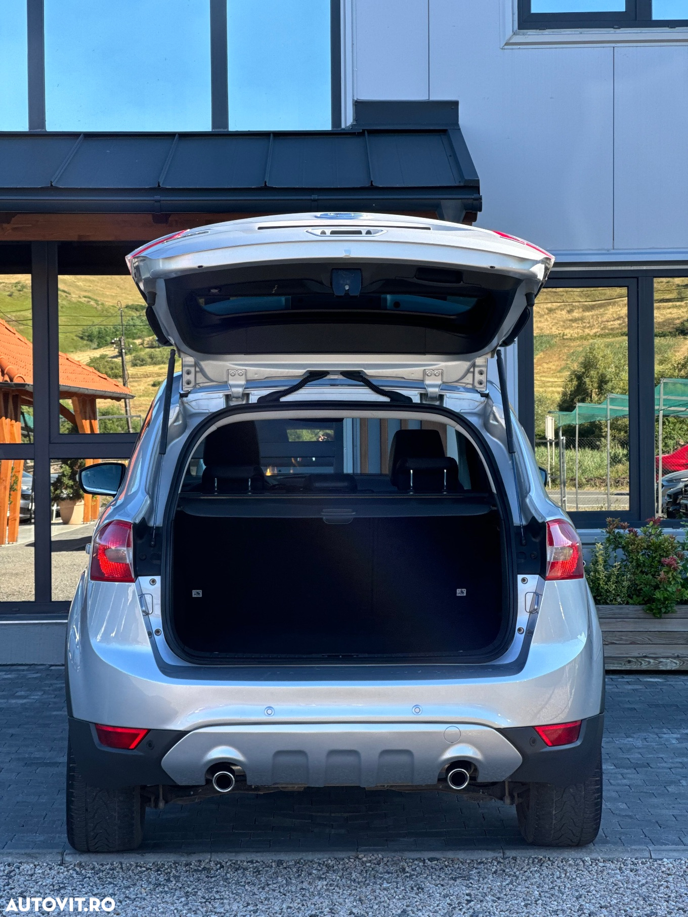 Ford Kuga 2.0 TDCi 4x4 Aut. Titanium - 40