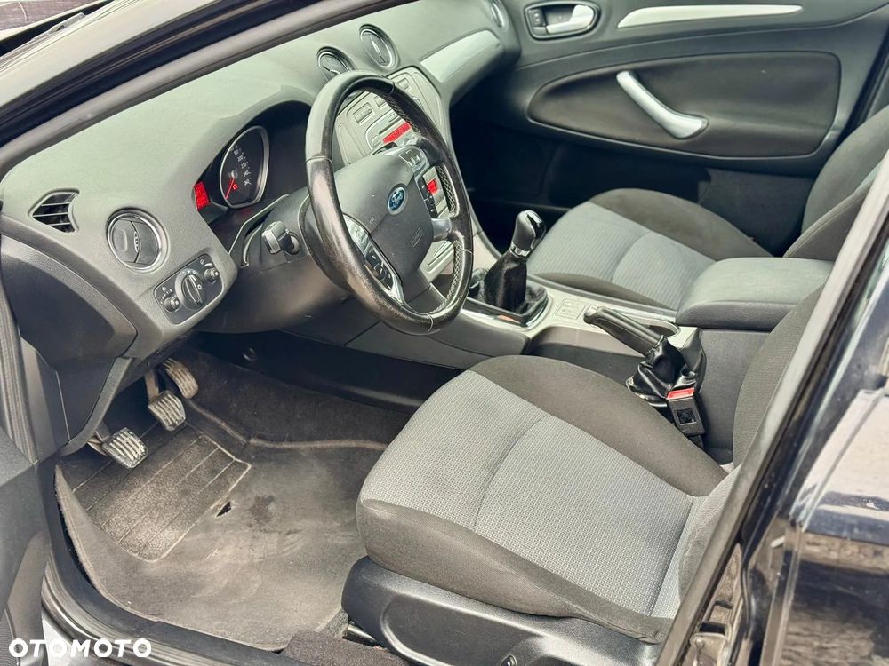 Ford Mondeo 2.0 FF Platinium X Plus (Titanium) - 17