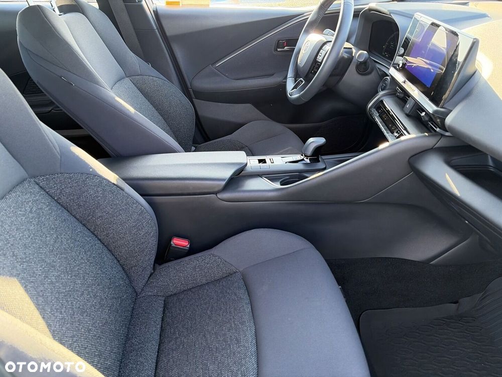 Toyota C-HR 2024