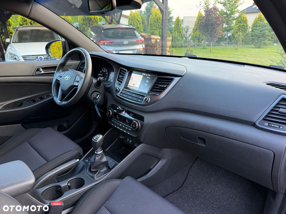 Hyundai Tucson blue 1.6 GDi 2WD Passion - 32