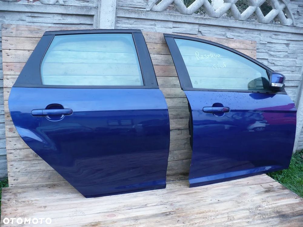 FOCUS 3 III KOMBI 09-18 DRZWI PRAWE TYLNE HF H F.EU