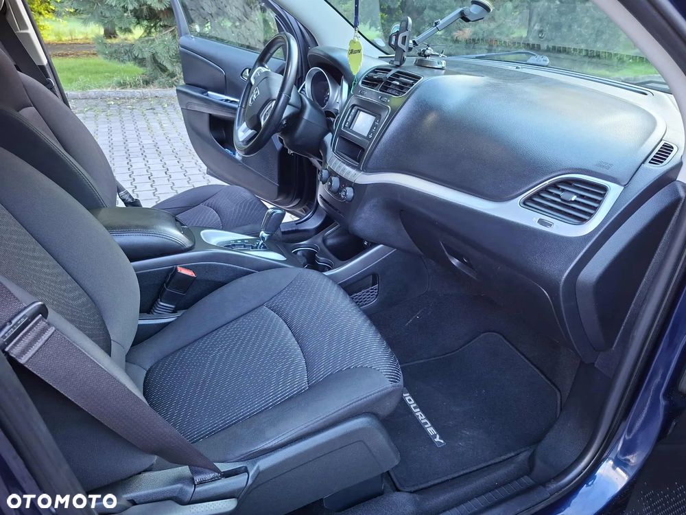 Dodge Journey - 10