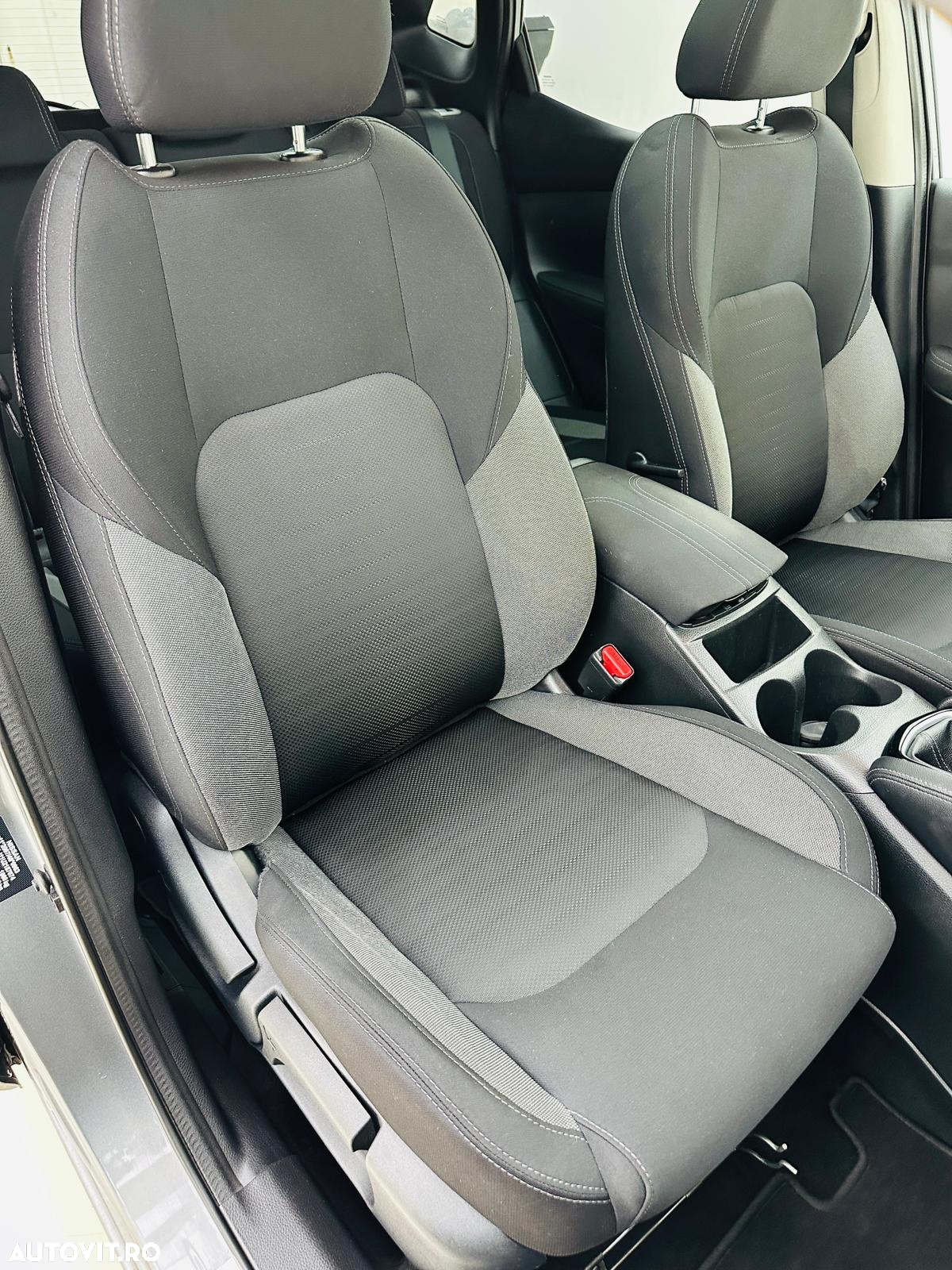 Nissan Qashqai - 25
