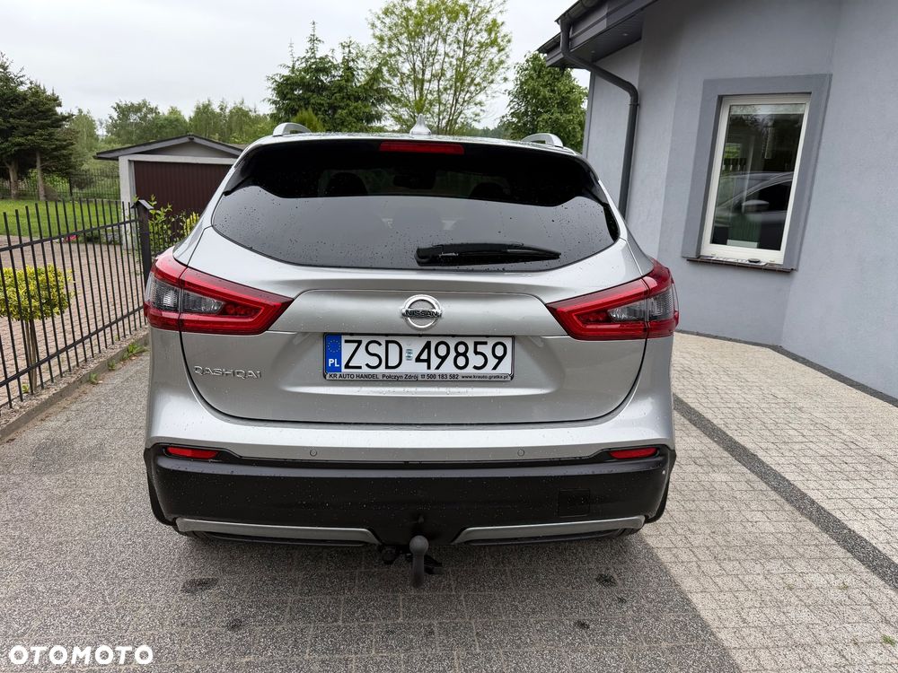 Nissan Qashqai 1.6 dCi Xtronic TEKNA+ - 29