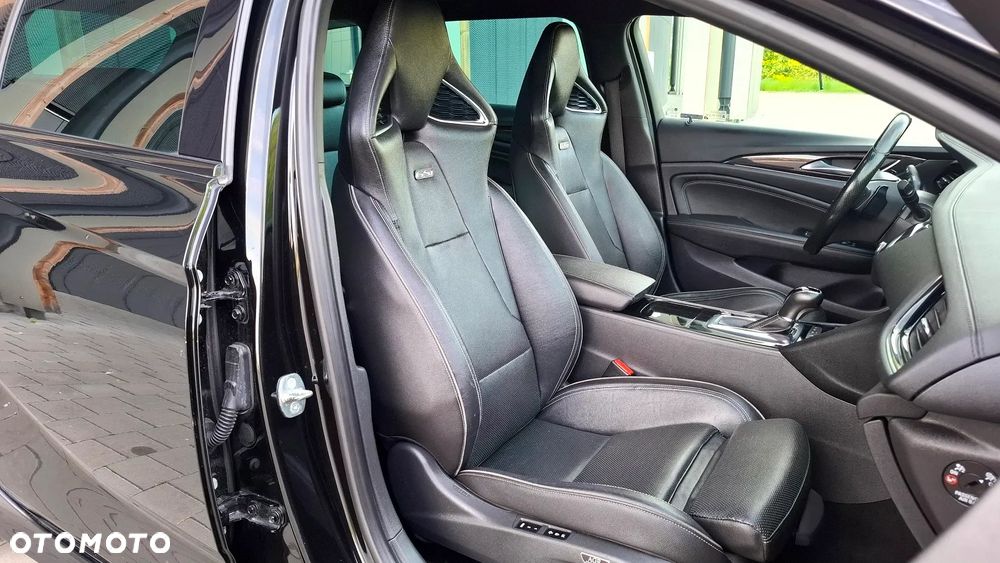 Opel Insignia 2.0 CDTI 4x4 GSi S&S - 26
