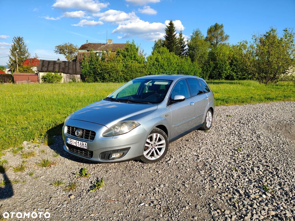 Fiat Croma 1.9 JTD Emotion - 1