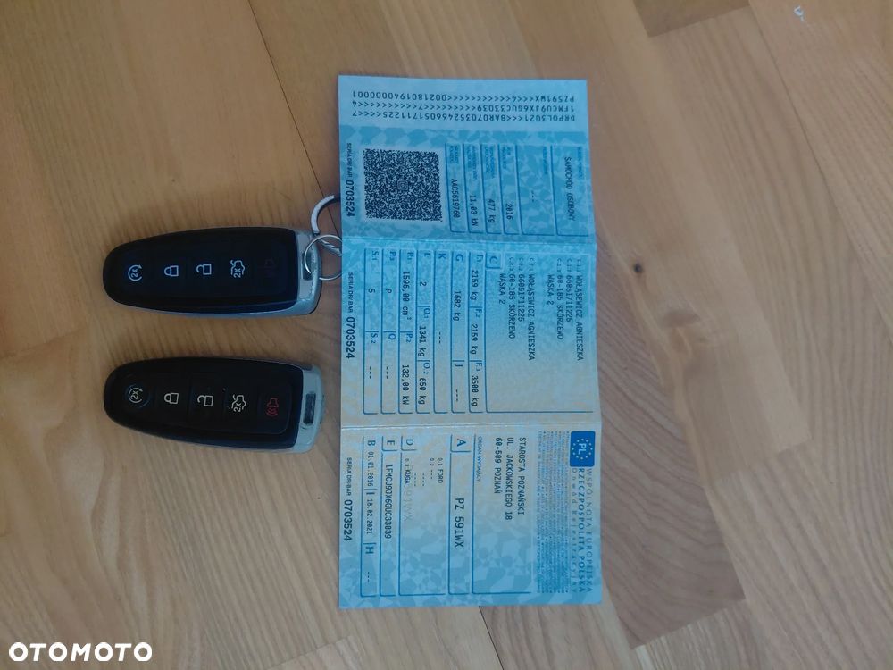 Ford Kuga - 2