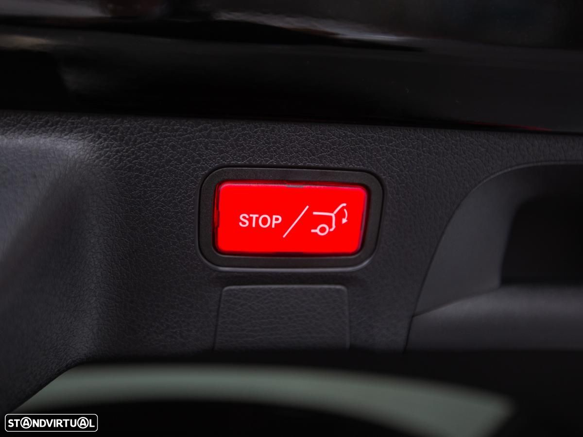 Mercedes-Benz CLA 180 Shooting Brake 7G-DCT - 13