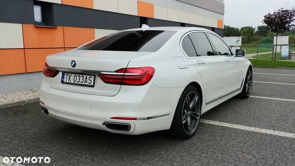 BMW Seria 7 740d xDrive - 2