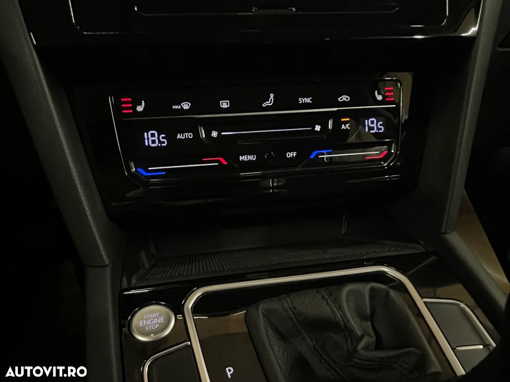 VOLKSWAGEN Passat 2023 — imagine 47