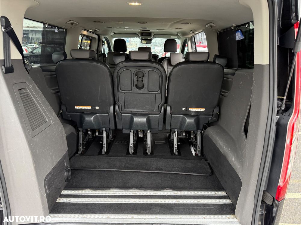 Ford Tourneo Custom Bus 320 2.0 EcoBlue 185 CP L2H1 Titanium X Aut. - 28