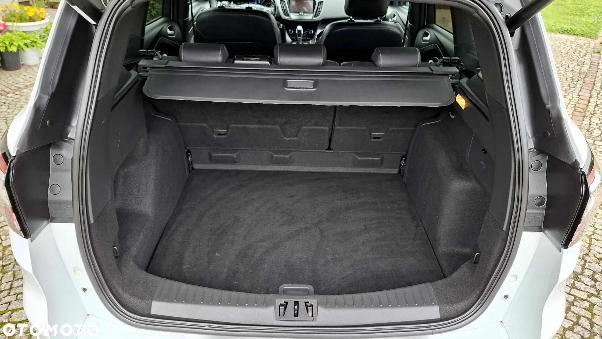 Ford Kuga 2.0 TDCi 4x4 ST-Line - 27