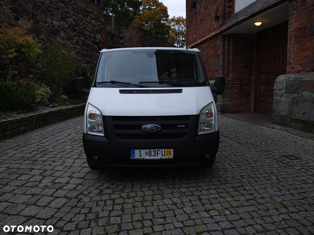 Ford Transit - 17