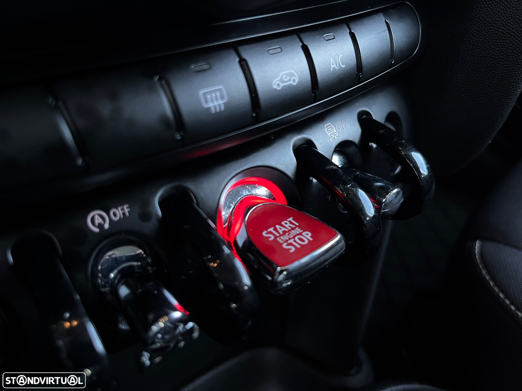 MINI 5 Portas Cooper D - 23
