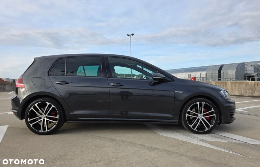 Volkswagen Golf 2.0 TDI BMT GTD - 20