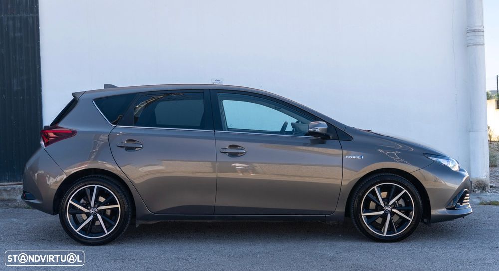 Toyota Auris 1.8 HSD Comfort +P.Sport+Navi - 15