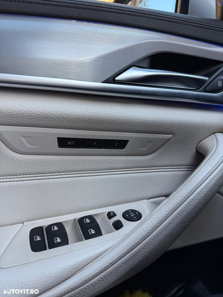 BMW Seria 5 530d xDrive AT - 19