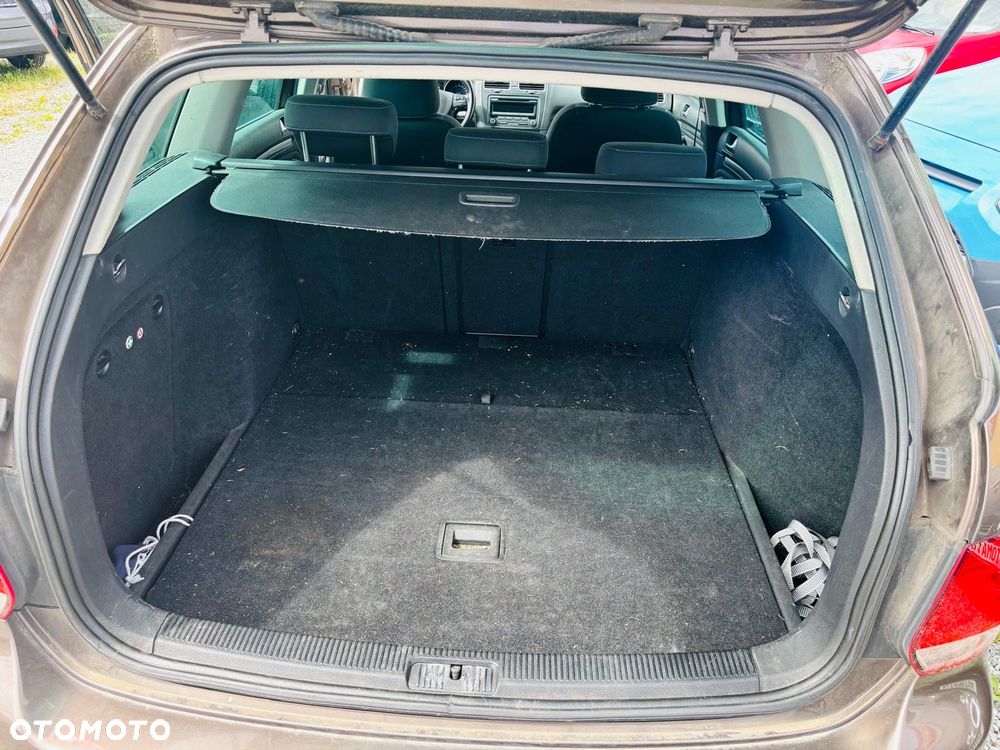 Volkswagen Golf 1.6 TDI DPF MATCH - 18