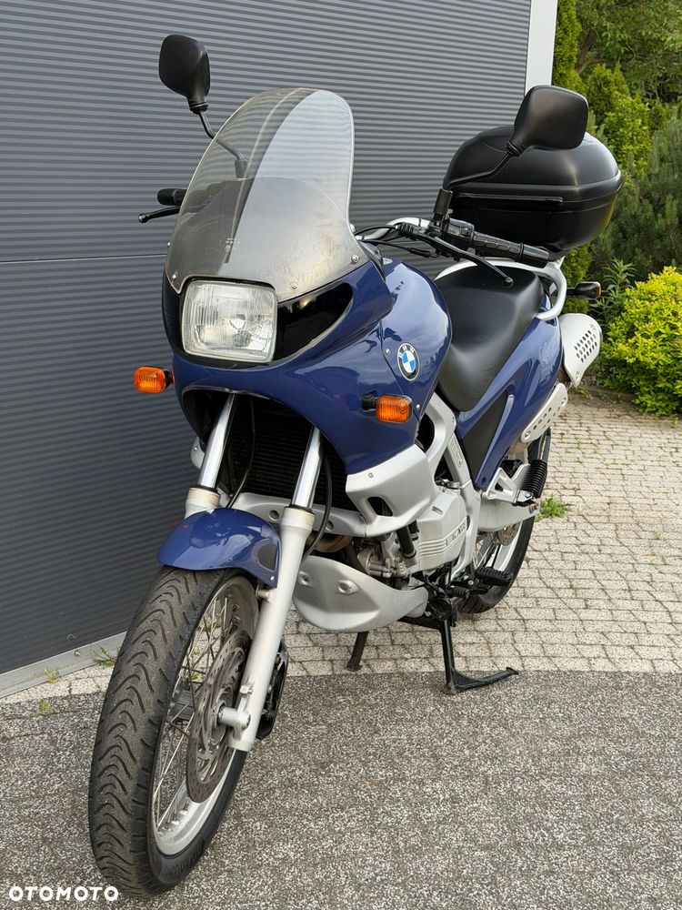 BMW F - 15