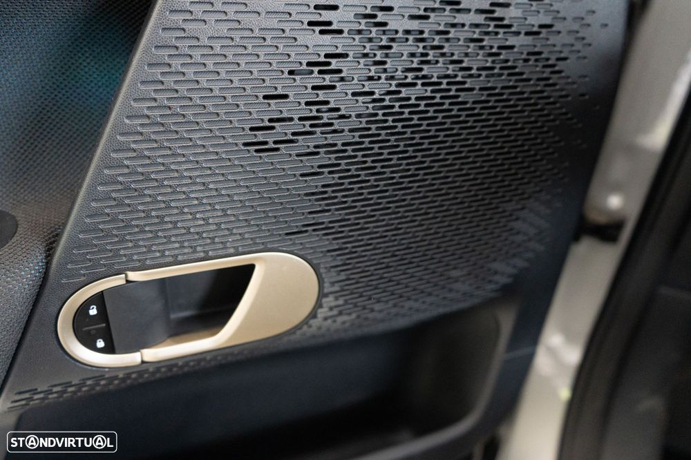 MINI 3 Portas Cooper SE Premium Classic - 24