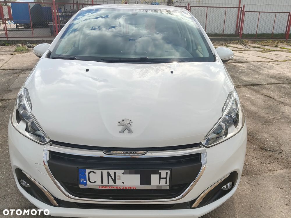 Peugeot 208 - 3