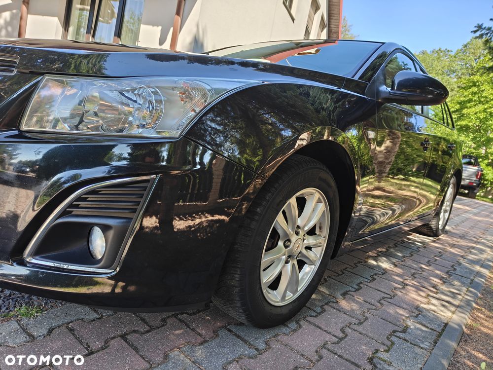 Chevrolet Cruze - 12