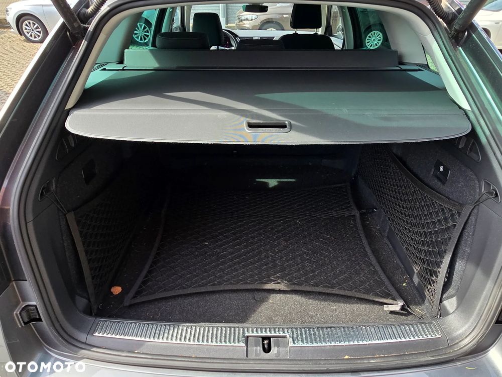 Skoda Superb 2.0 TDI SCR Style DSG - 36