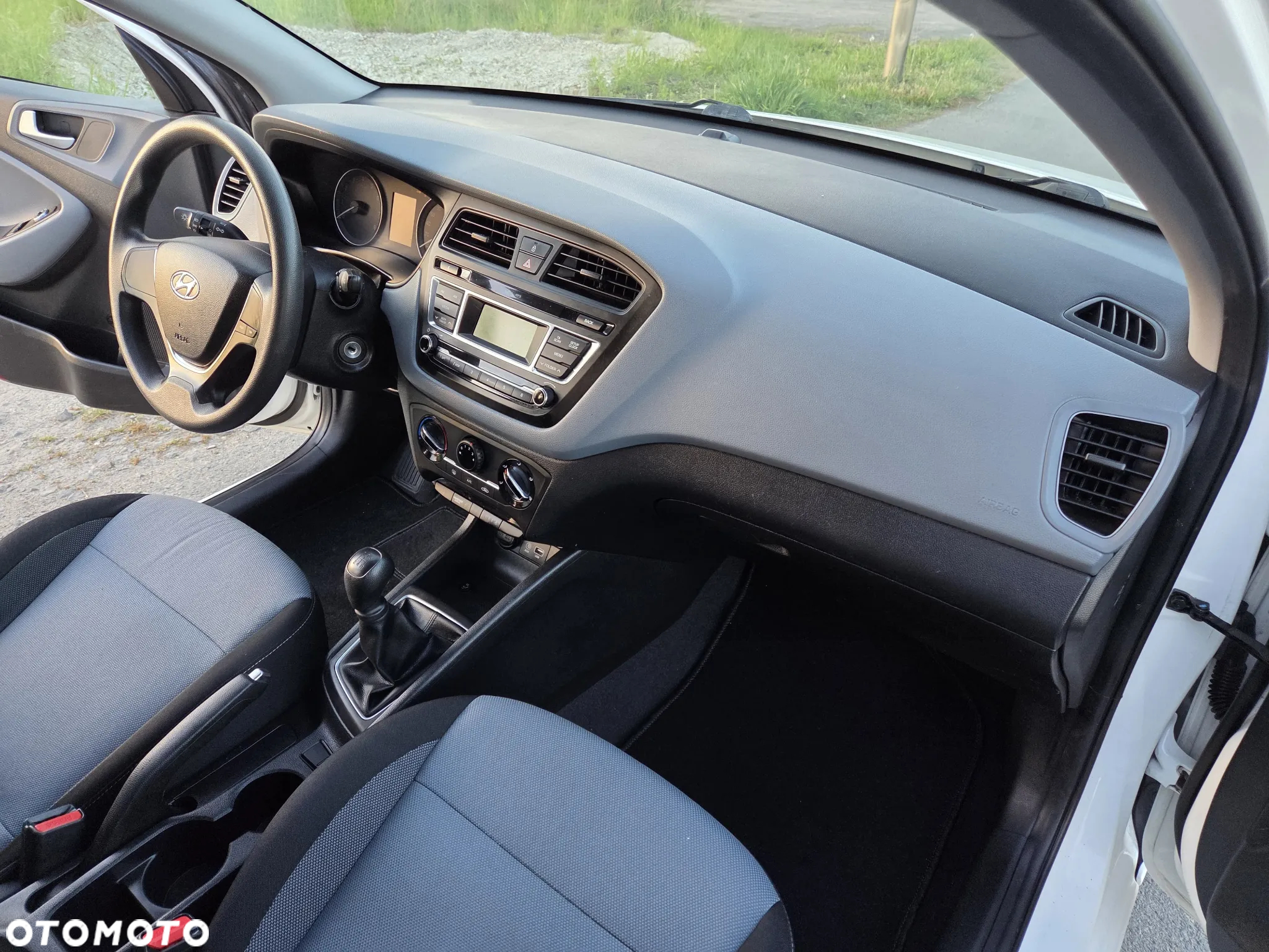 Hyundai i20 1.2 - 12