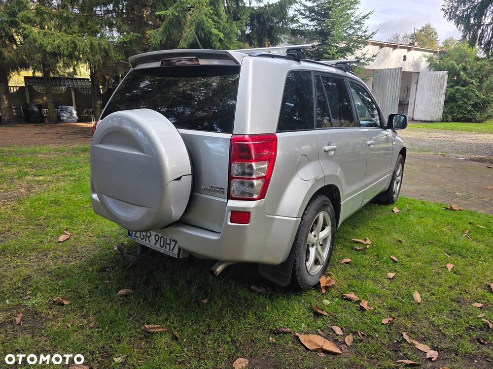 Suzuki Grand Vitara 1.9 DDiS Comfort + DPF Family - 5