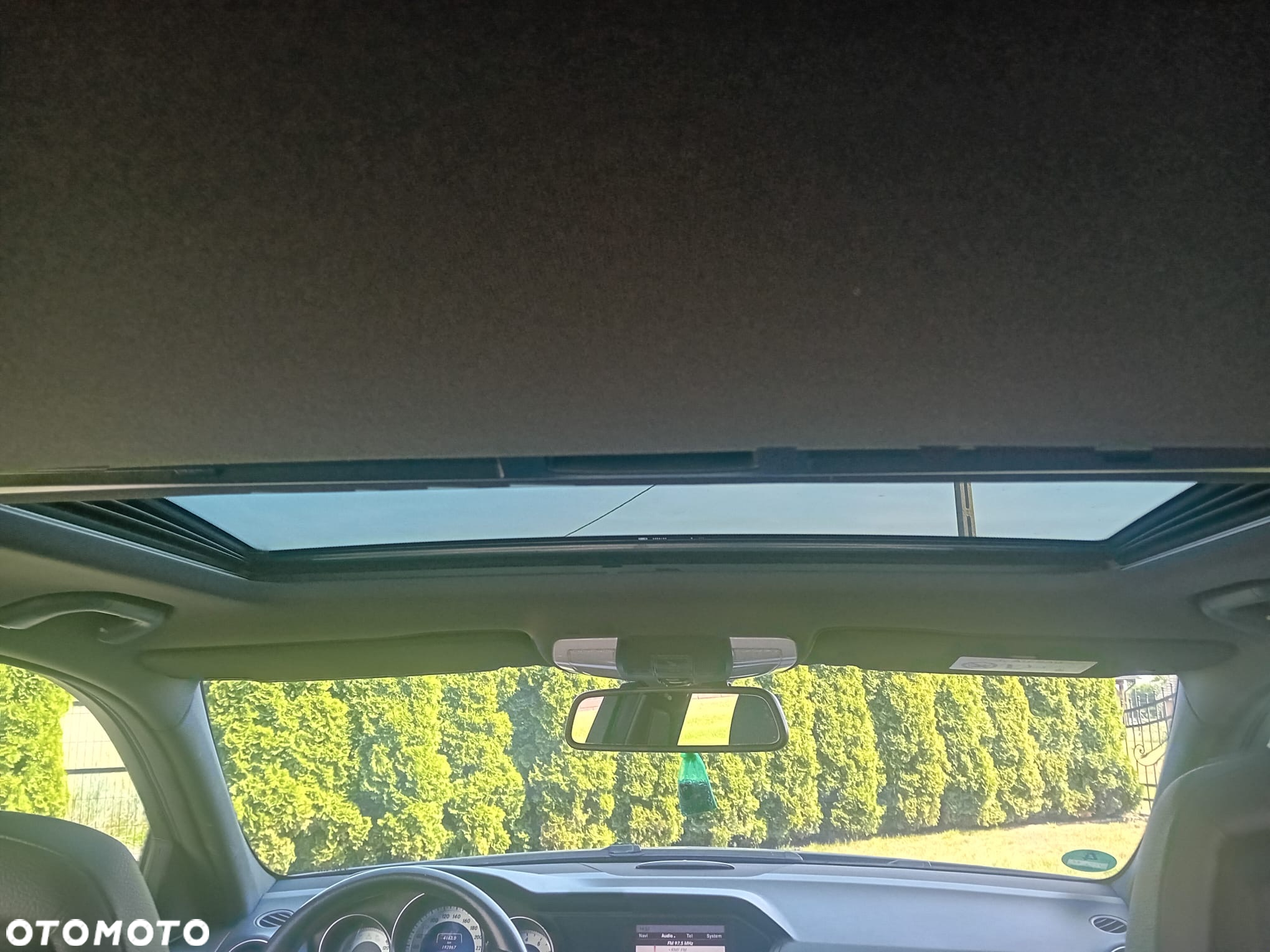 Mercedes-Benz Klasa C 180 CGI BlueEff Avantgarde - 27