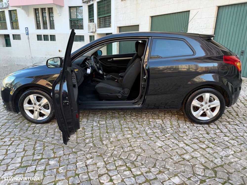 Kia Ceed S Coupé 1.4 CVVT EX ISG - 8