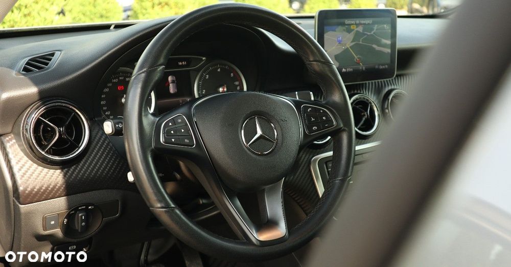 Mercedes-Benz GLA 200 (CDI) d 7G-DCT - 11