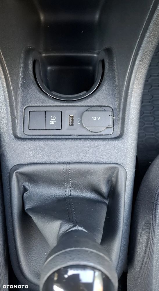 Volkswagen up! 1.0 move - 24