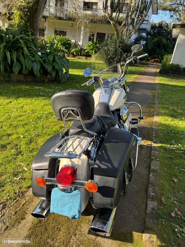 Harley-Davidson FLHR - 9