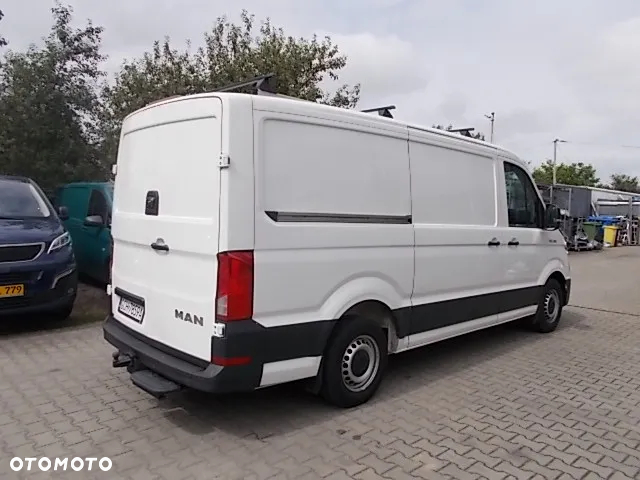 Volkswagen CRAFTER 3,180 TGE - 9