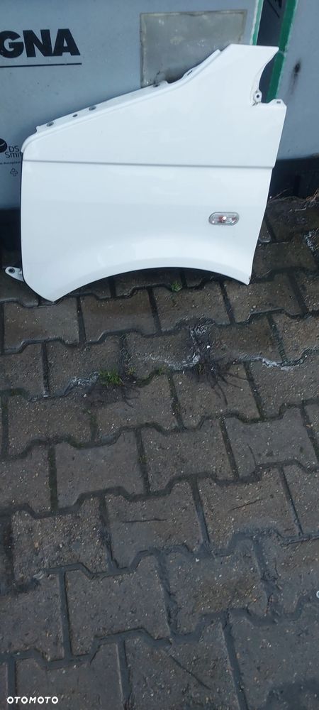 Błotnik lewy vw t5 lift biały LB9A - 1