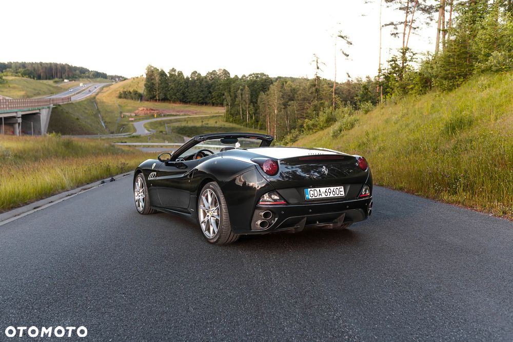 Ferrari California F1 DCT - 17