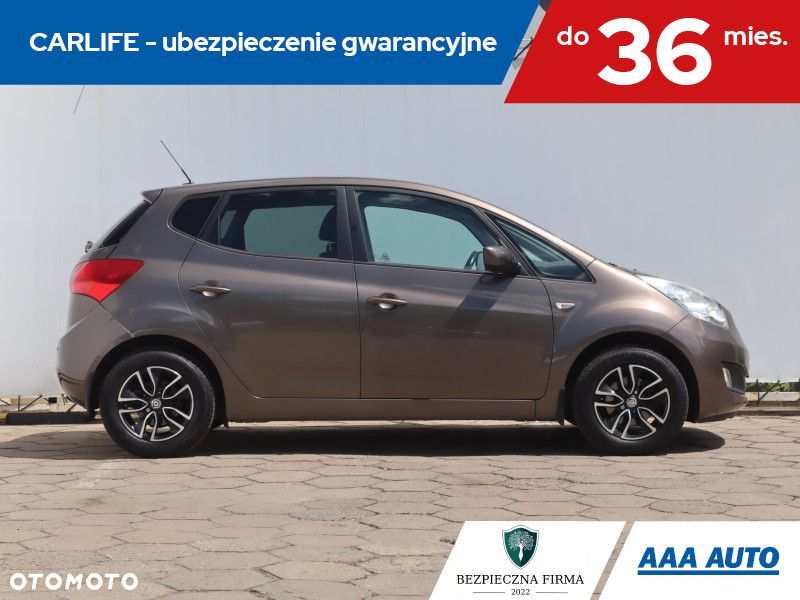 Kia Venga - 8