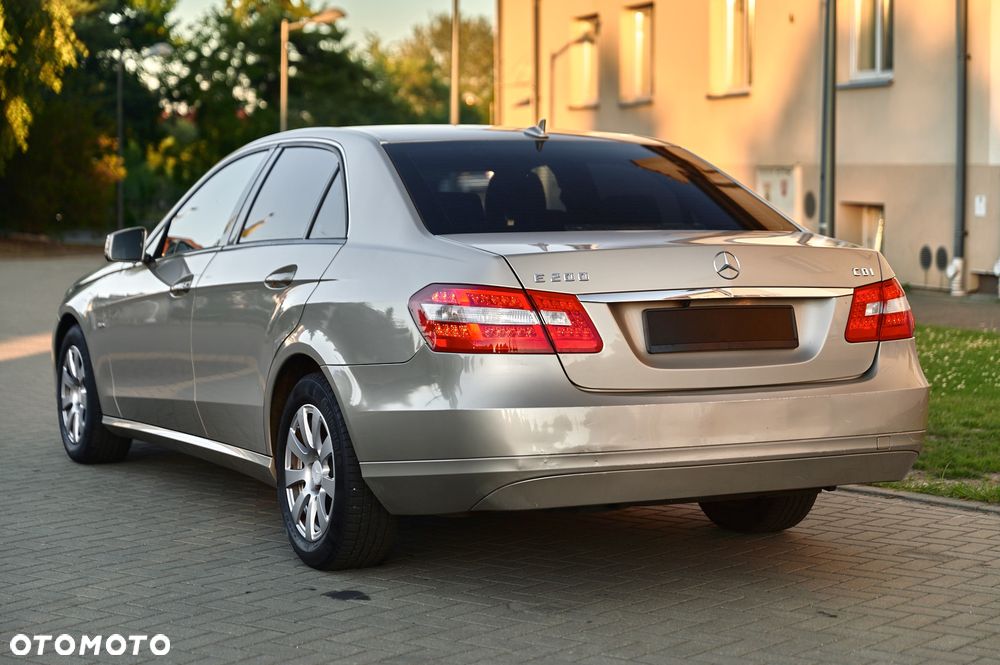 Mercedes-Benz Klasa E 200 CDI - 10